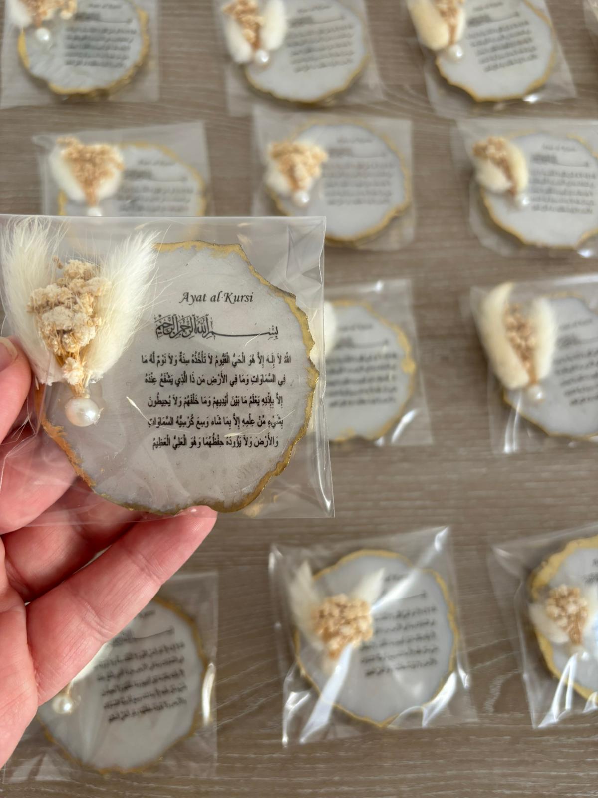 Bespoke Handcrafted Epoxy Resin Magnet - Personalized Keepsake with Dried Flowers & Pearl